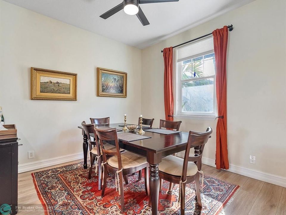 For Sale: $686,000 (2 beds, 3 baths, 1880 Square Feet)