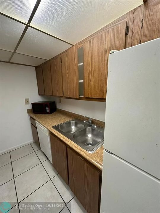 En Venta: $179,900 (2 camas, 2 baños, 1030 Pies cuadrados)