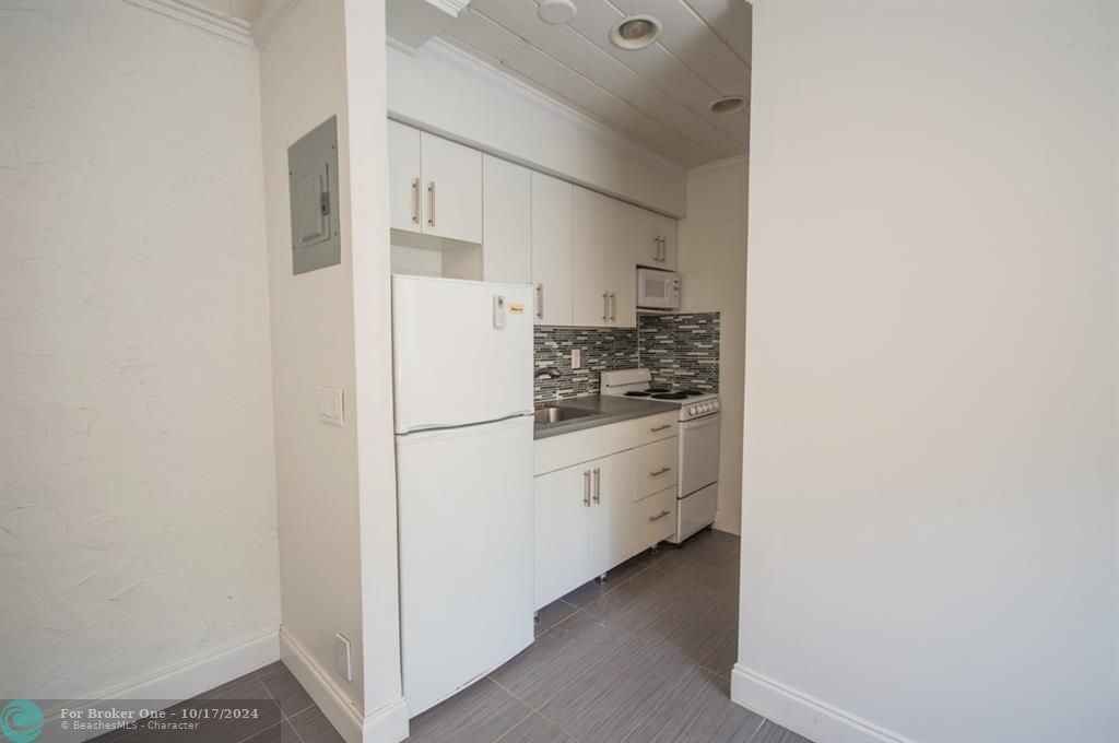 For Rent: $1,600 (1 beds, 1 baths, 0 Square Feet)