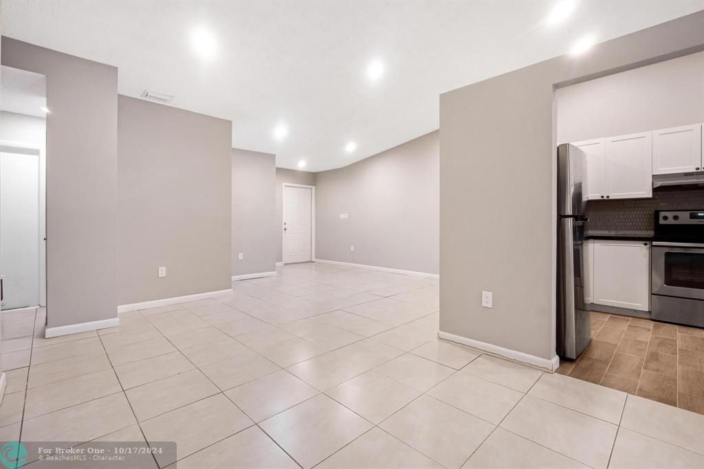 For Sale: $499,900 (3 beds, 2 baths, 1457 Square Feet)