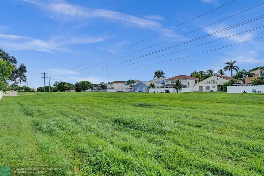 For Sale: $650,000 (4 beds, 2 baths, 1908 Square Feet)