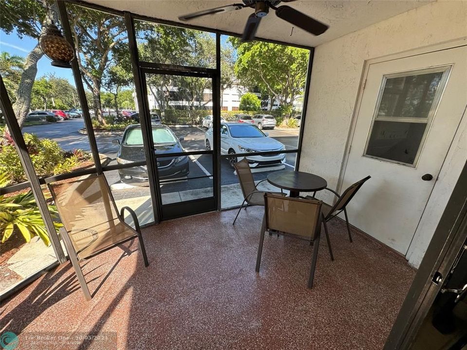 For Rent: $2,700 (2 beds, 2 baths, 1320 Square Feet)