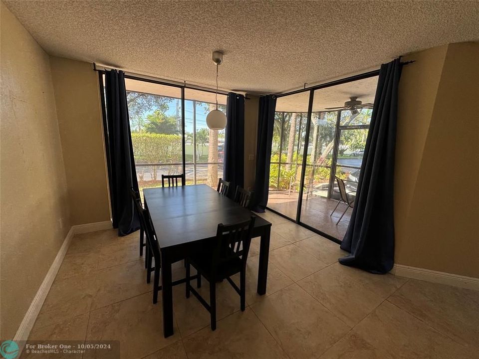 For Rent: $2,700 (2 beds, 2 baths, 1320 Square Feet)