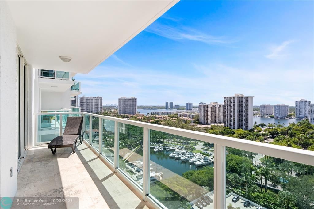 For Sale: $2,500,000 (3 beds, 4 baths, 3298 Square Feet)