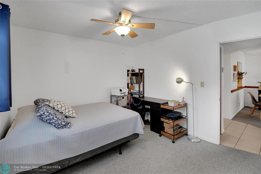 For Sale: $195,000 (2 beds, 2 baths, 790 Square Feet)