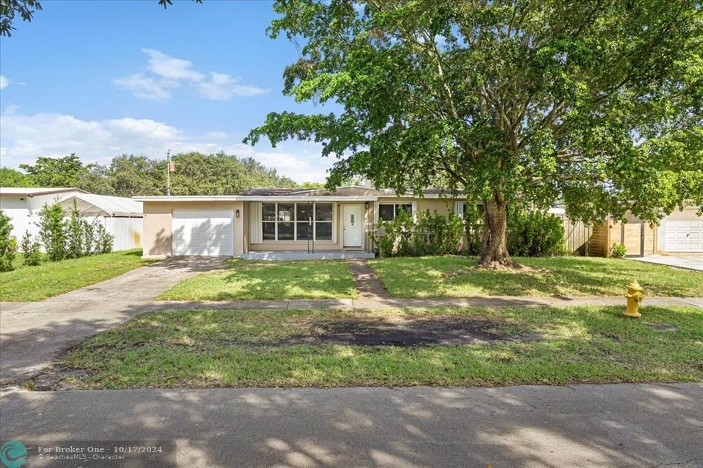 For Sale: $590,000 (4 beds, 2 baths, 1798 Square Feet)