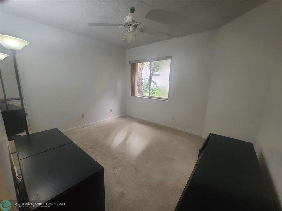 For Sale: $369,900 (3 beds, 2 baths, 1504 Square Feet)