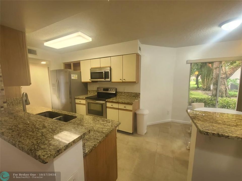 For Sale: $369,900 (3 beds, 2 baths, 1504 Square Feet)