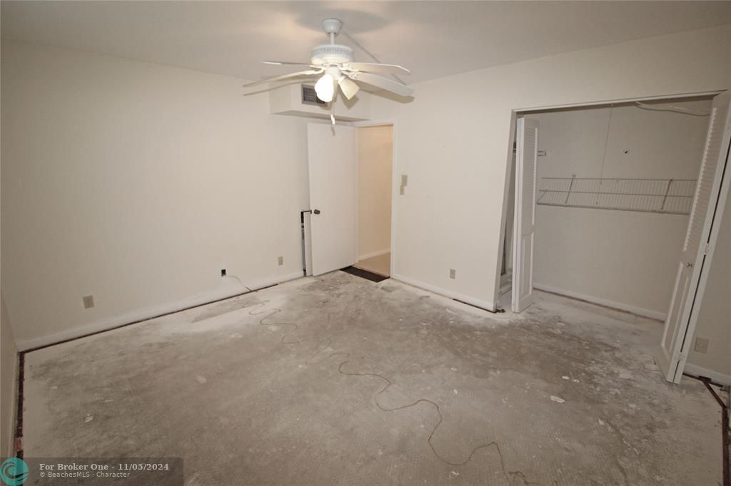 For Sale: $140,000 (2 beds, 2 baths, 1162 Square Feet)