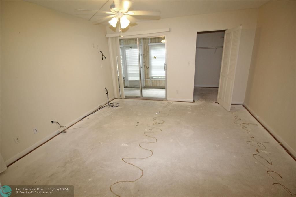 For Sale: $140,000 (2 beds, 2 baths, 1162 Square Feet)