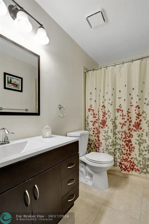 For Sale: $340,000 (2 beds, 2 baths, 1071 Square Feet)