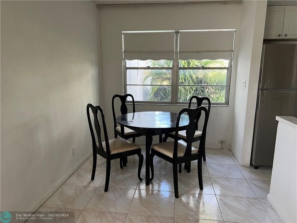 En Venta: $250,000 (2 camas, 1 baños, 828 Pies cuadrados)