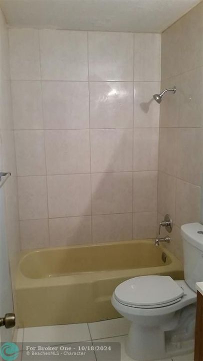 En Venta: $1,400 (0 camas, 1 baños, 650 Pies cuadrados)