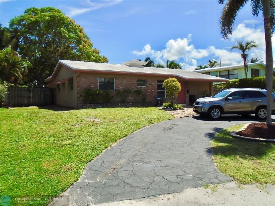 For Sale: $669,000 (3 beds, 2 baths, 1800 Square Feet)