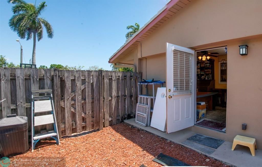 For Sale: $669,000 (3 beds, 2 baths, 1800 Square Feet)