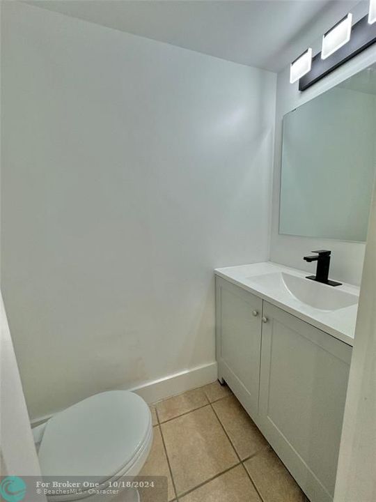 For Rent: $2,850 (2 beds, 2 baths, 1210 Square Feet)