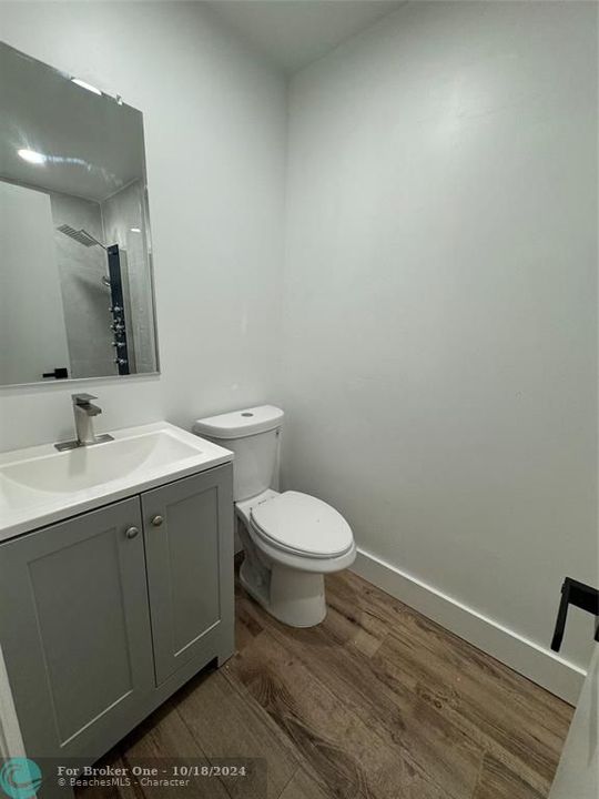 For Rent: $2,850 (2 beds, 2 baths, 1210 Square Feet)