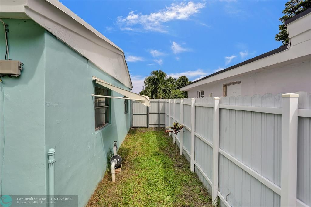 For Sale: $495,000 (3 beds, 2 baths, 1564 Square Feet)