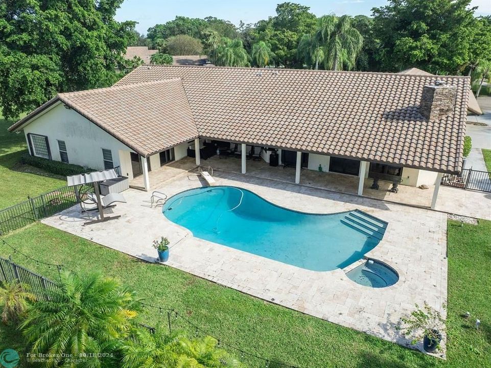 En Venta: $2,395,000 (5 camas, 4 baños, 4362 Pies cuadrados)