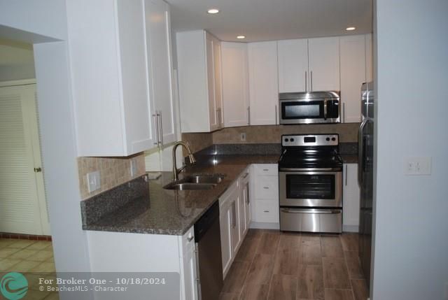 For Rent: $3,500 (3 beds, 2 baths, 1465 Square Feet)