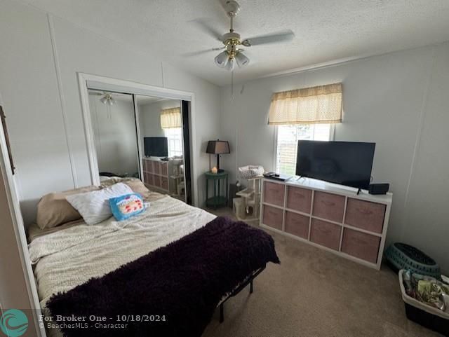 For Sale: $139,900 (3 beds, 2 baths, 1402 Square Feet)