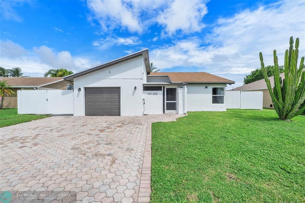 For Sale: $625,000 (3 beds, 2 baths, 1655 Square Feet)