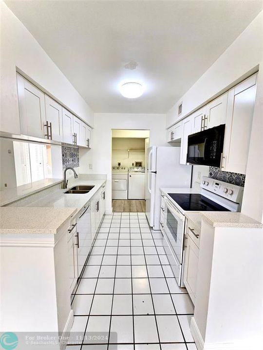 For Rent: $2,400 (2 beds, 2 baths, 850 Square Feet)