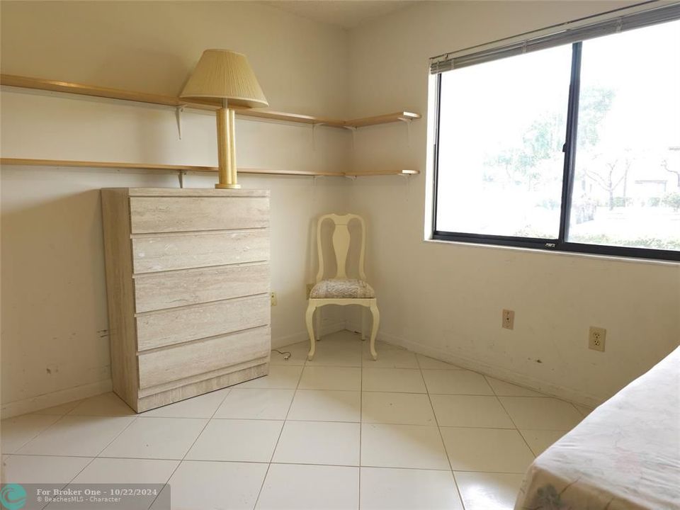 For Sale: $150,000 (2 beds, 2 baths, 1227 Square Feet)