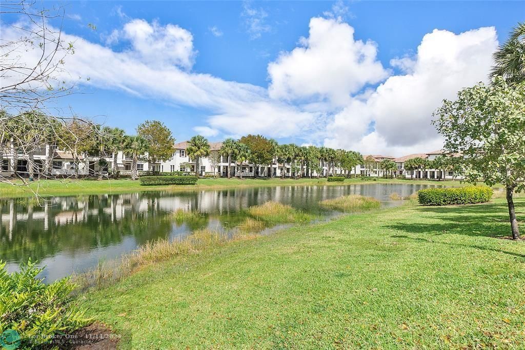 Active With Contract: $3,100 (3 beds, 3 baths, 2132 Square Feet)