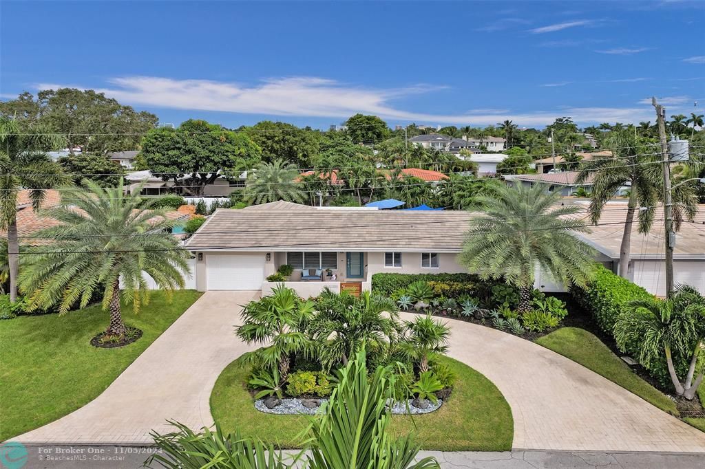 Active With Contract: $1,150,000 (3 beds, 2 baths, 1419 Square Feet)