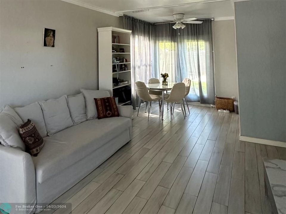 En Venta: $969,000 (2 camas, 1 baños, 1030 Pies cuadrados)