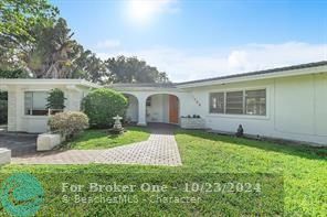 For Sale: $1,250,000 (3 beds, 2 baths, 1519 Square Feet)