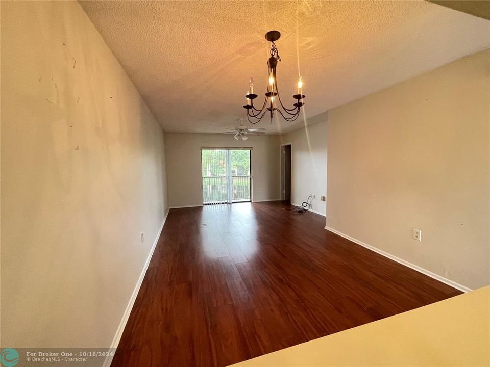 For Rent: $2,100 (2 beds, 2 baths, 790 Square Feet)