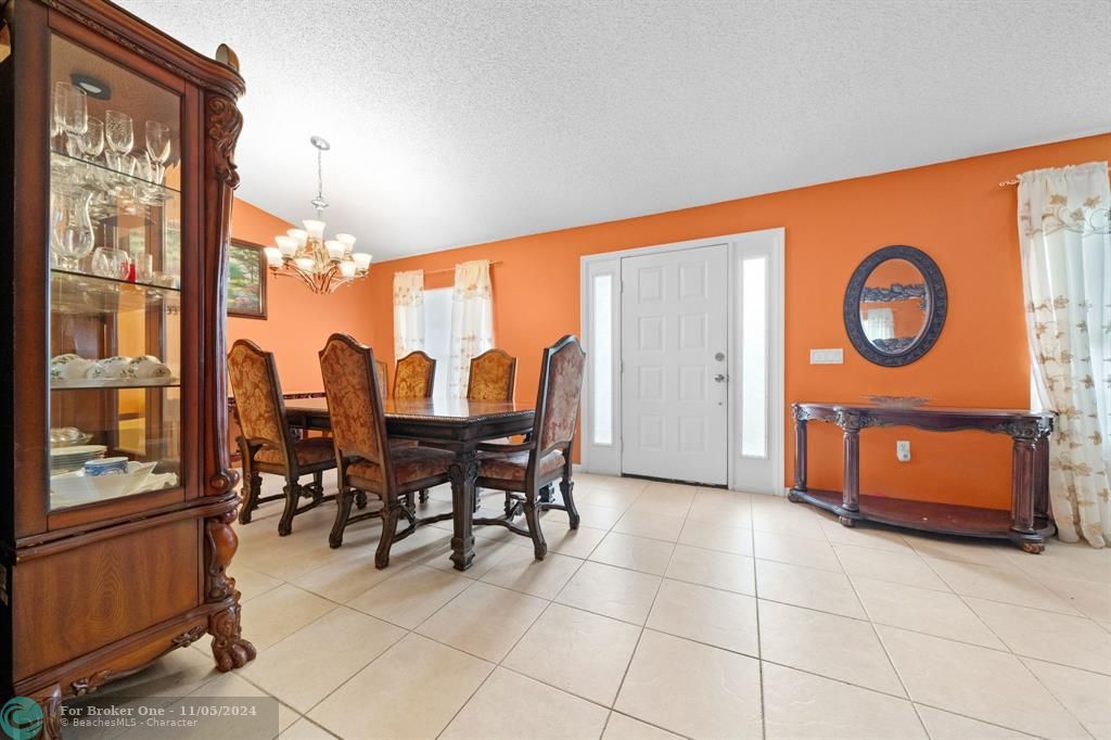 For Sale: $289,246 (3 beds, 2 baths, 1635 Square Feet)