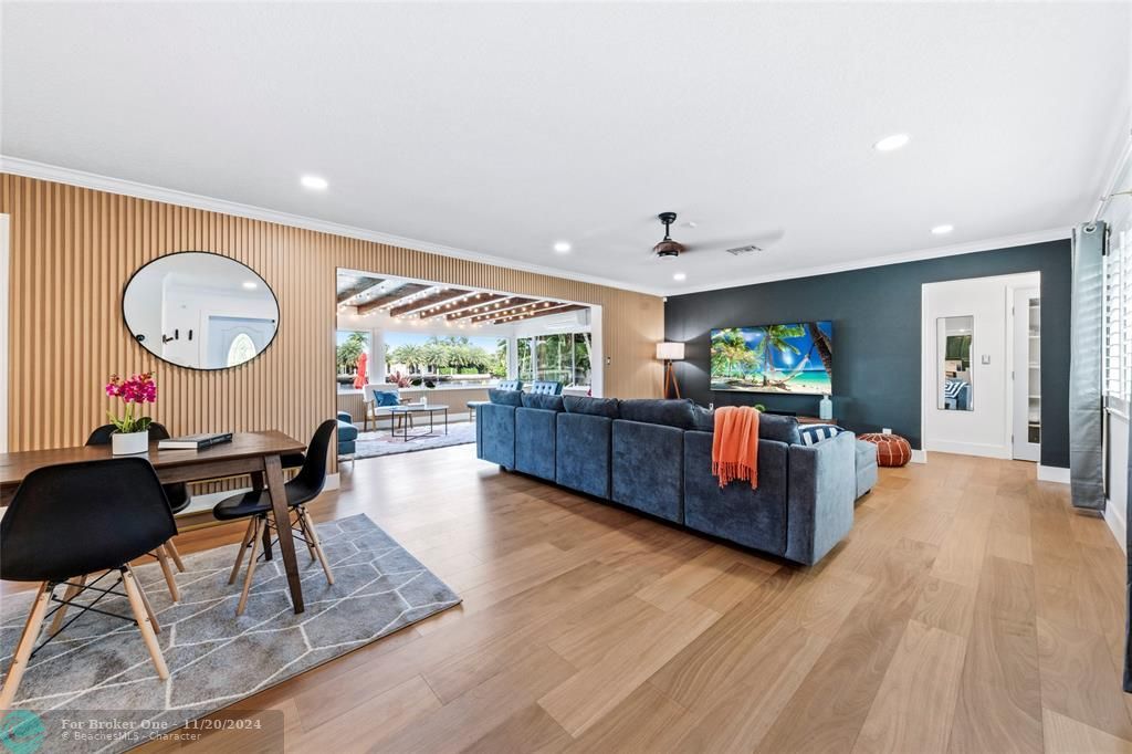 For Sale: $1,498,000 (3 beds, 2 baths, 1862 Square Feet)