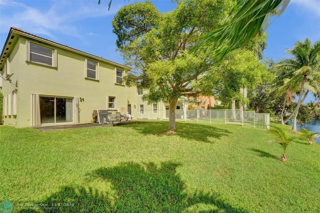 For Sale: $685,000 (3 beds, 2 baths, 2191 Square Feet)