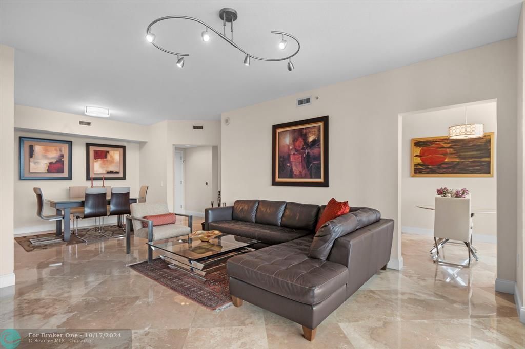 For Sale: $1,295,000 (2 beds, 2 baths, 1630 Square Feet)