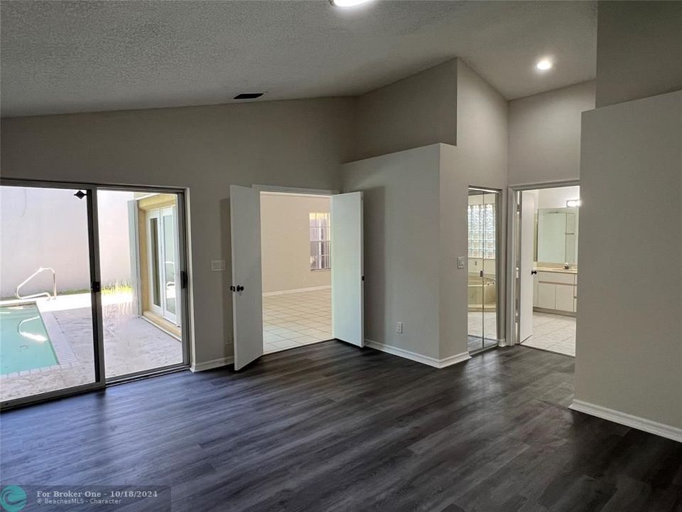 For Rent: $5,750 (3 beds, 2 baths, 2204 Square Feet)