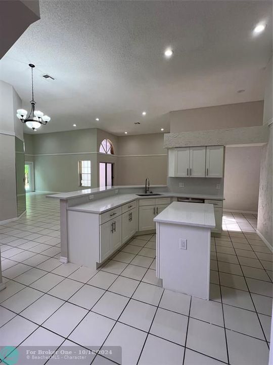 For Rent: $5,750 (3 beds, 2 baths, 2204 Square Feet)