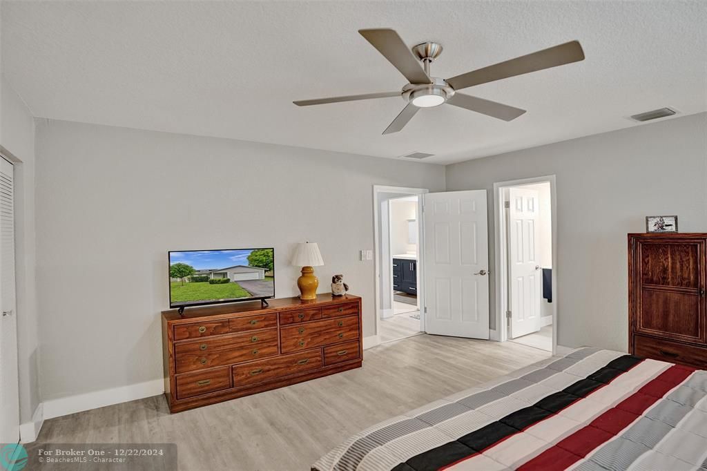 Active With Contract: $615,000 (3 beds, 2 baths, 1872 Square Feet)