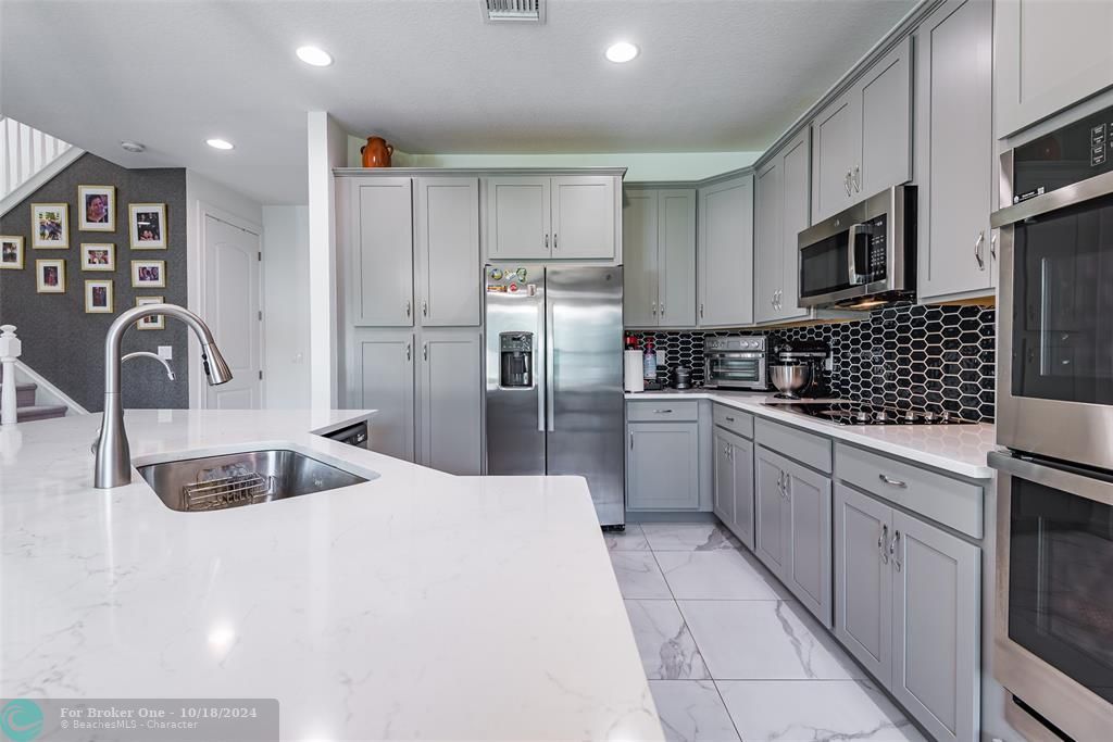 For Rent: $4,200 (3 beds, 2 baths, 2131 Square Feet)