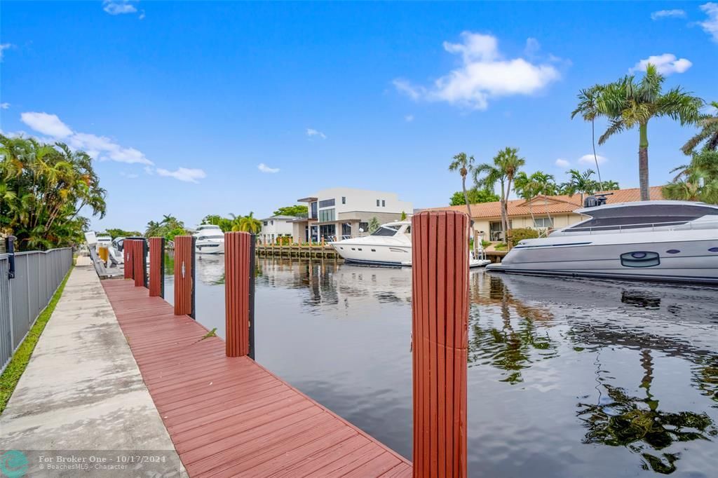 For Sale: $3,650,000 (3 beds, 3 baths, 2444 Square Feet)