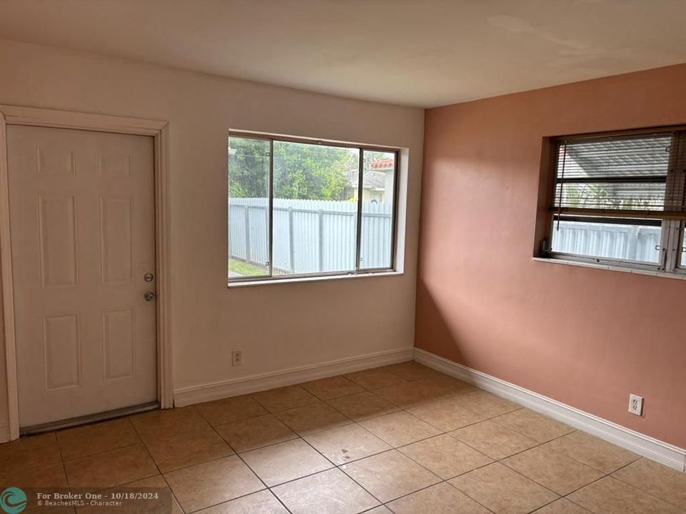 For Rent: $1,500 (1 beds, 0 baths, 0 Square Feet)