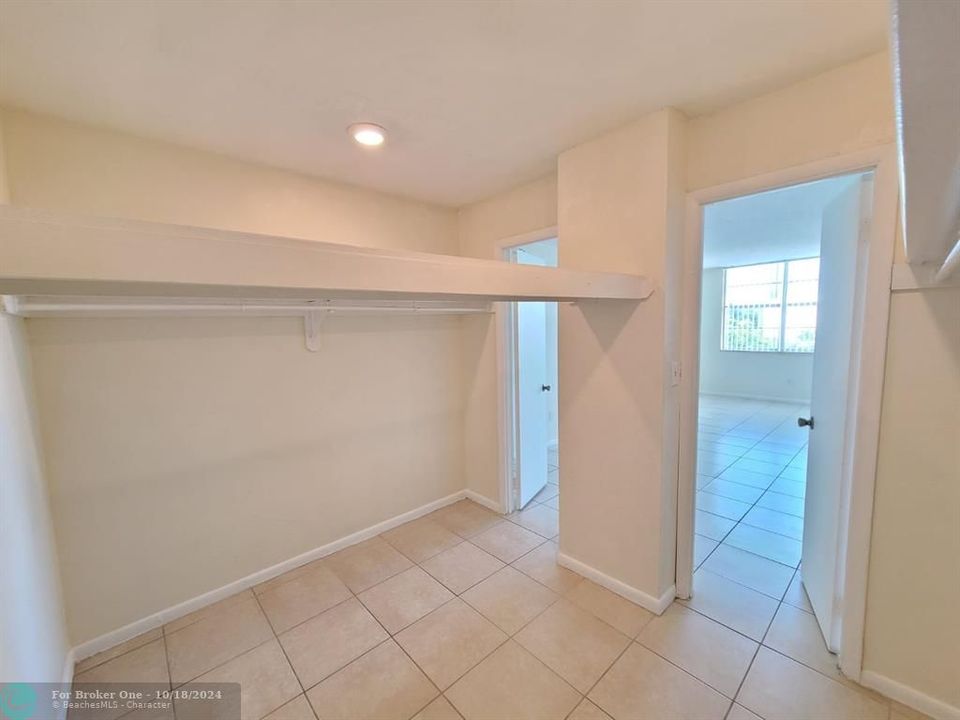 For Rent: $2,000 (2 beds, 2 baths, 1175 Square Feet)