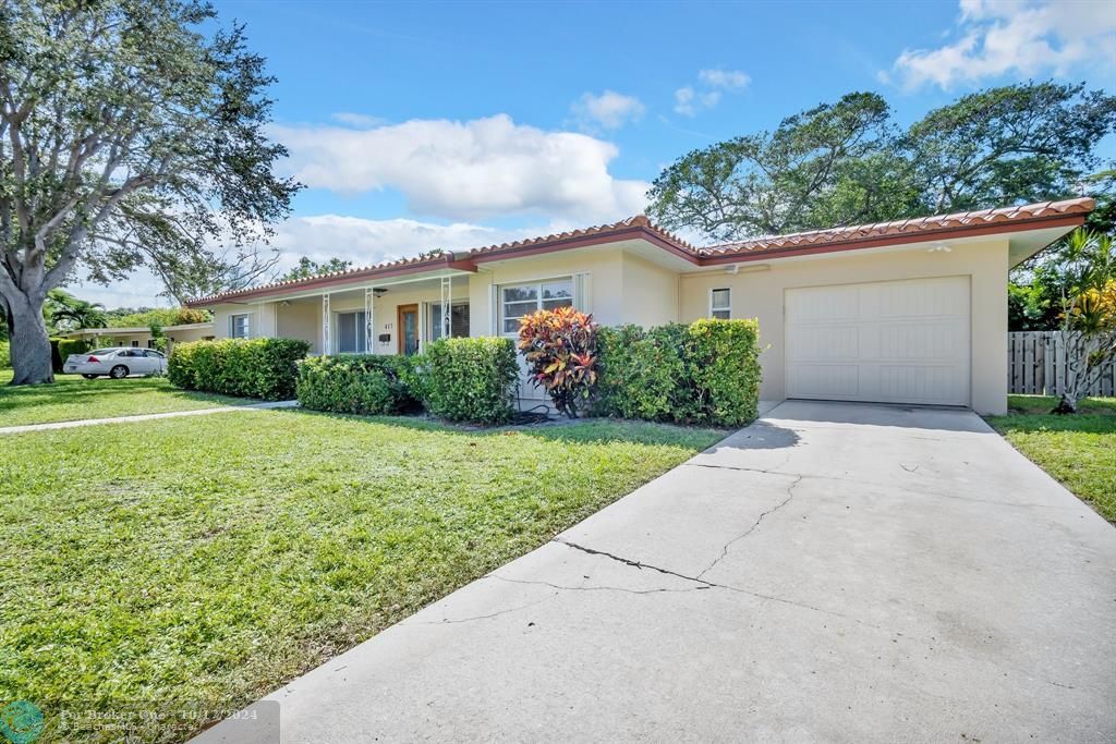 For Sale: $769,000 (3 beds, 2 baths, 2122 Square Feet)