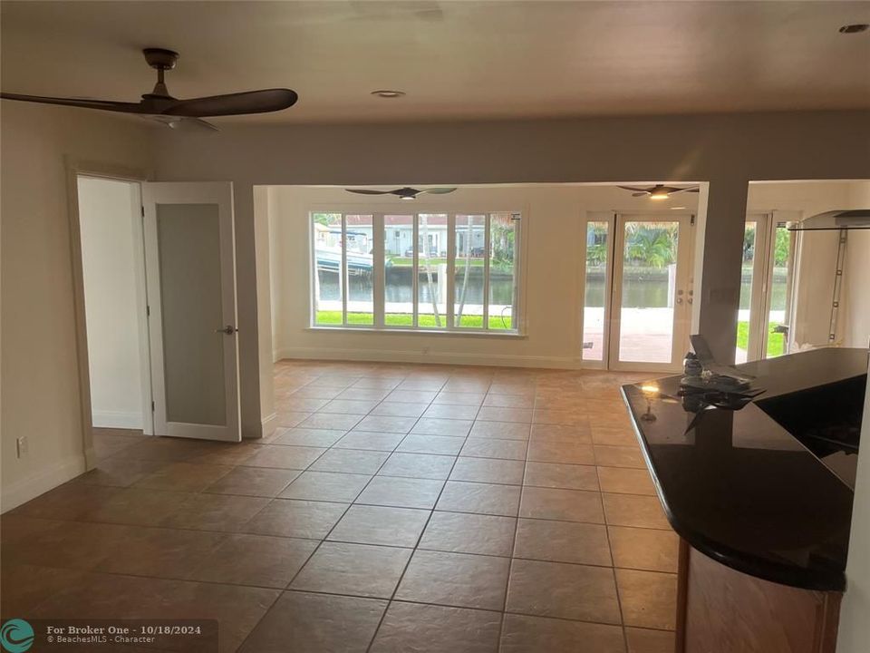 For Rent: $4,350 (4 beds, 2 baths, 1700 Square Feet)