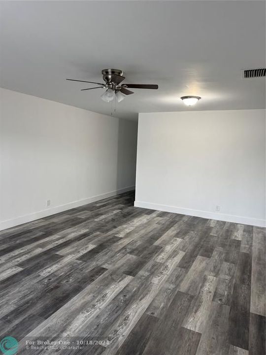 For Rent: $2,695 (3 beds, 2 baths, 1405 Square Feet)