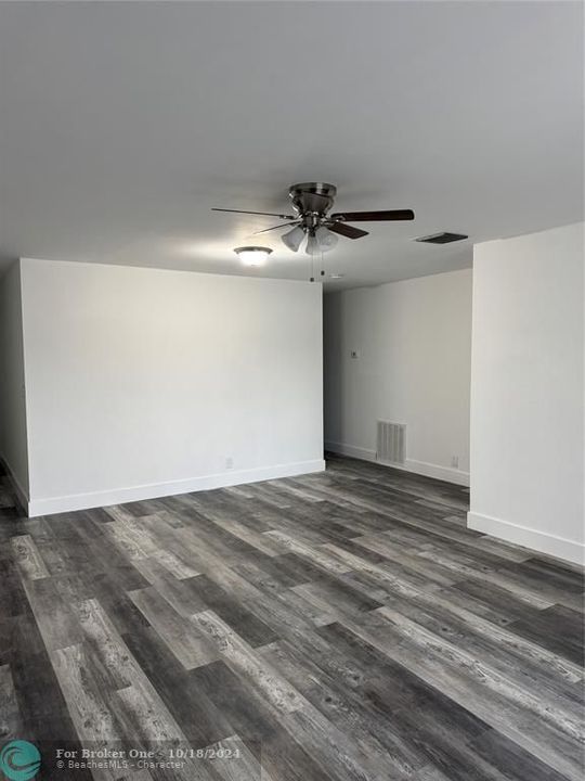 For Rent: $2,695 (3 beds, 2 baths, 1405 Square Feet)