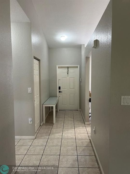 For Rent: $3,000 (2 beds, 2 baths, 1320 Square Feet)