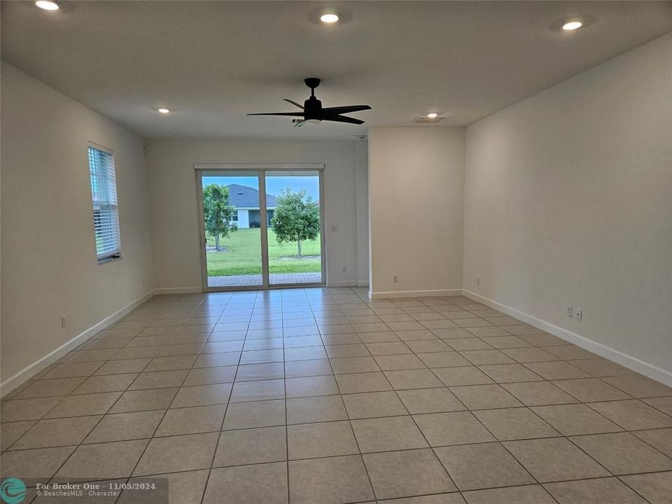 For Rent: $3,500 (3 beds, 2 baths, 1952 Square Feet)